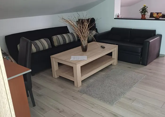 La Casa Gina, Iulius Mall