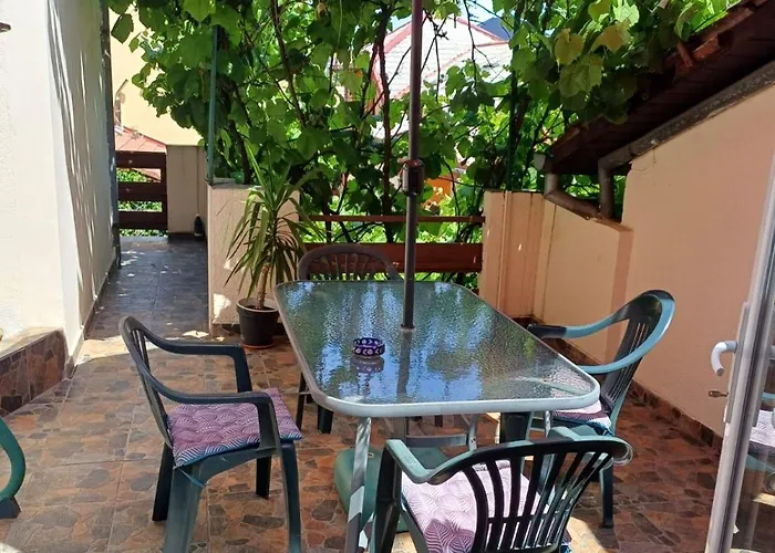 La Casa Gina, Iulius Mall