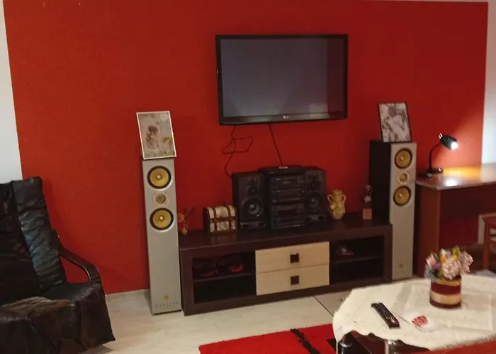 La Casa Gina, Iulius Mall アパート