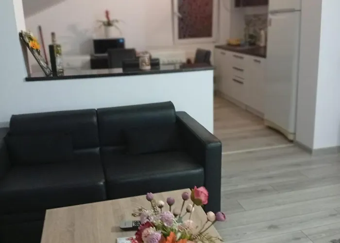 La Casa Gina, Iulius Mall *